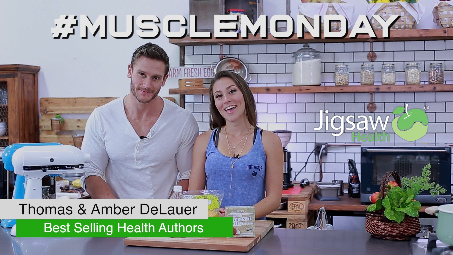 3 Unique Fat Burning Foods with Thomas and Amber DeLauer | #MuscleMonday