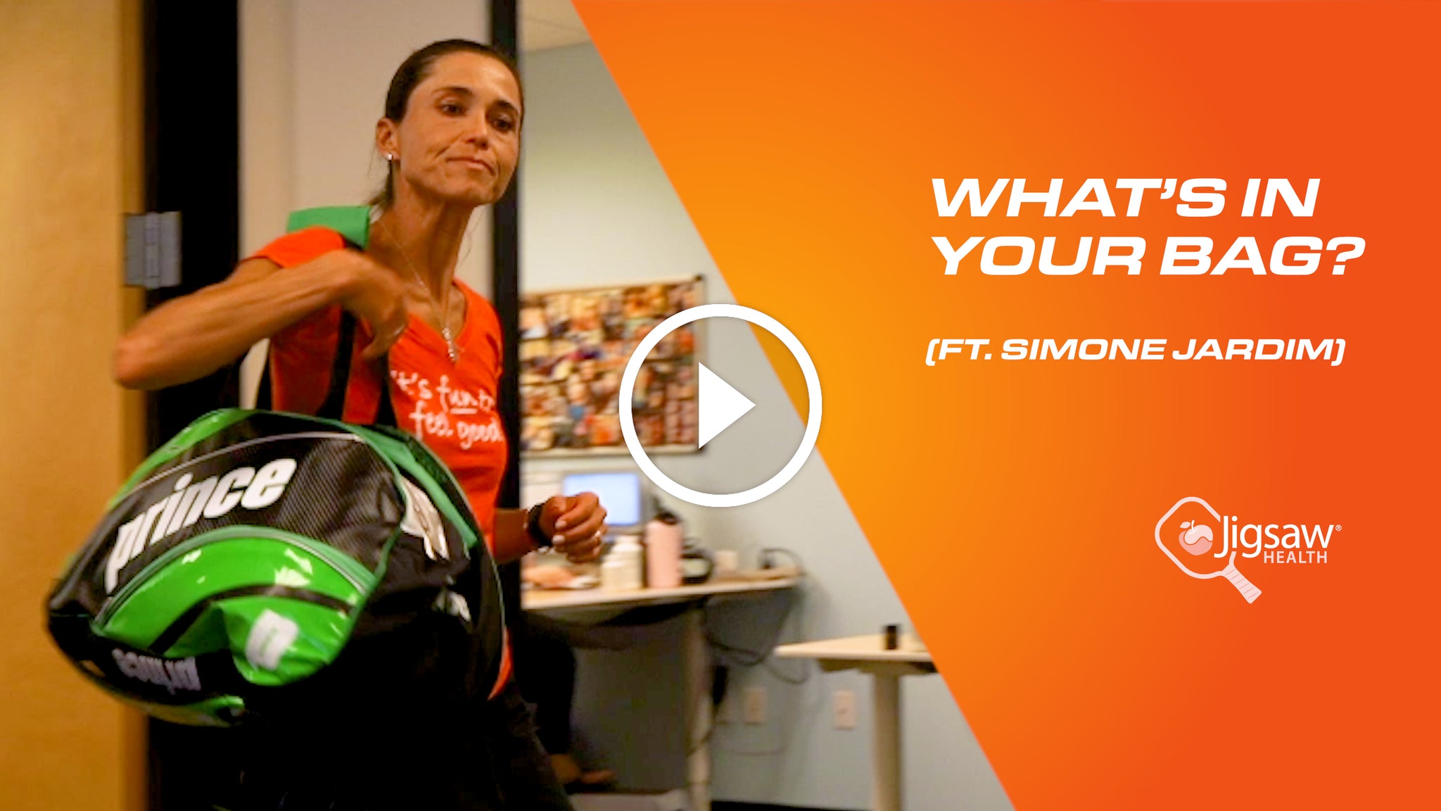 What's in your bag? (Feat. Simone Jardim)