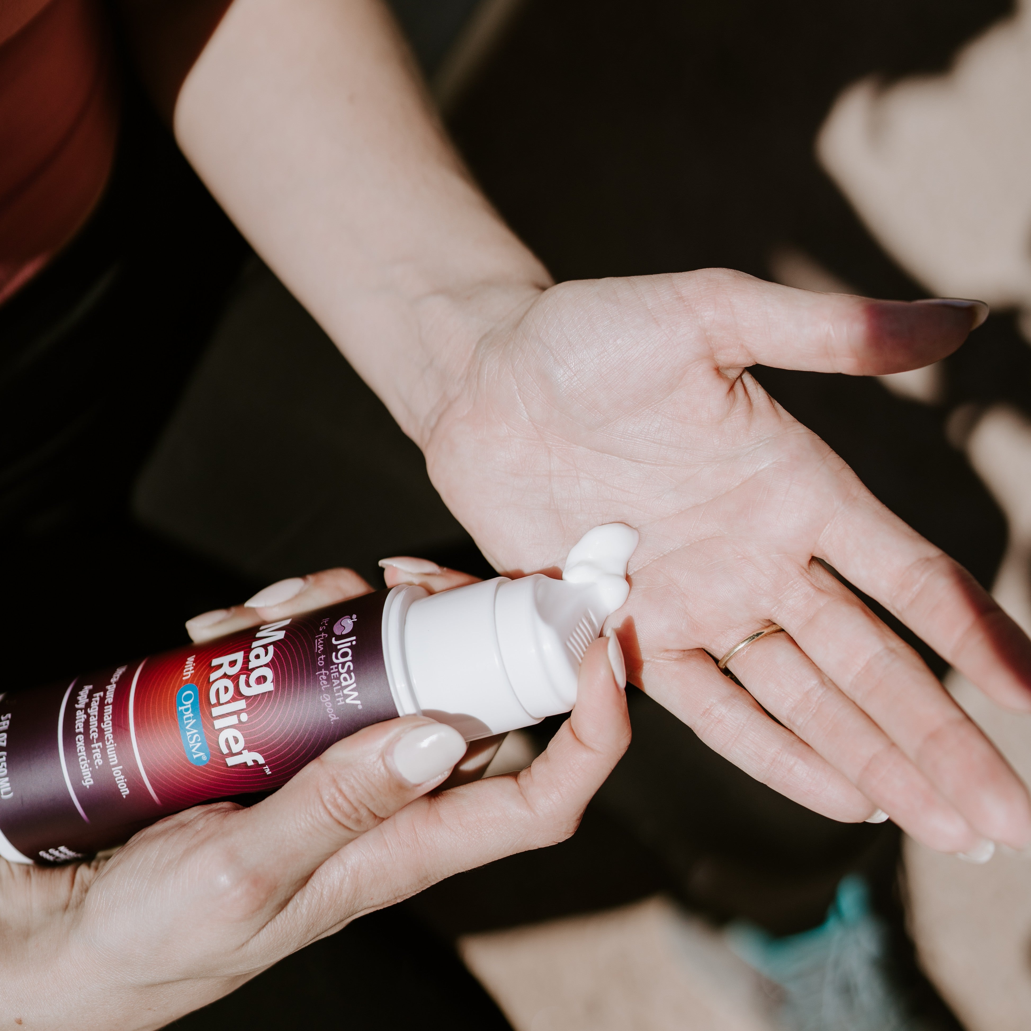 magrelief in hand