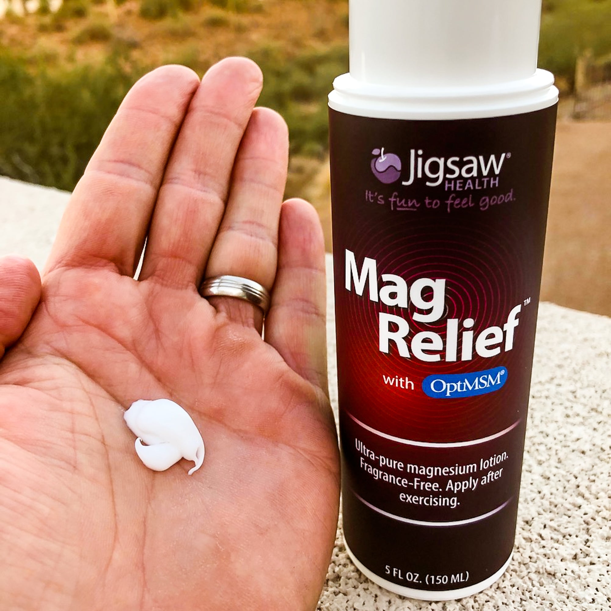 magrelief in hand